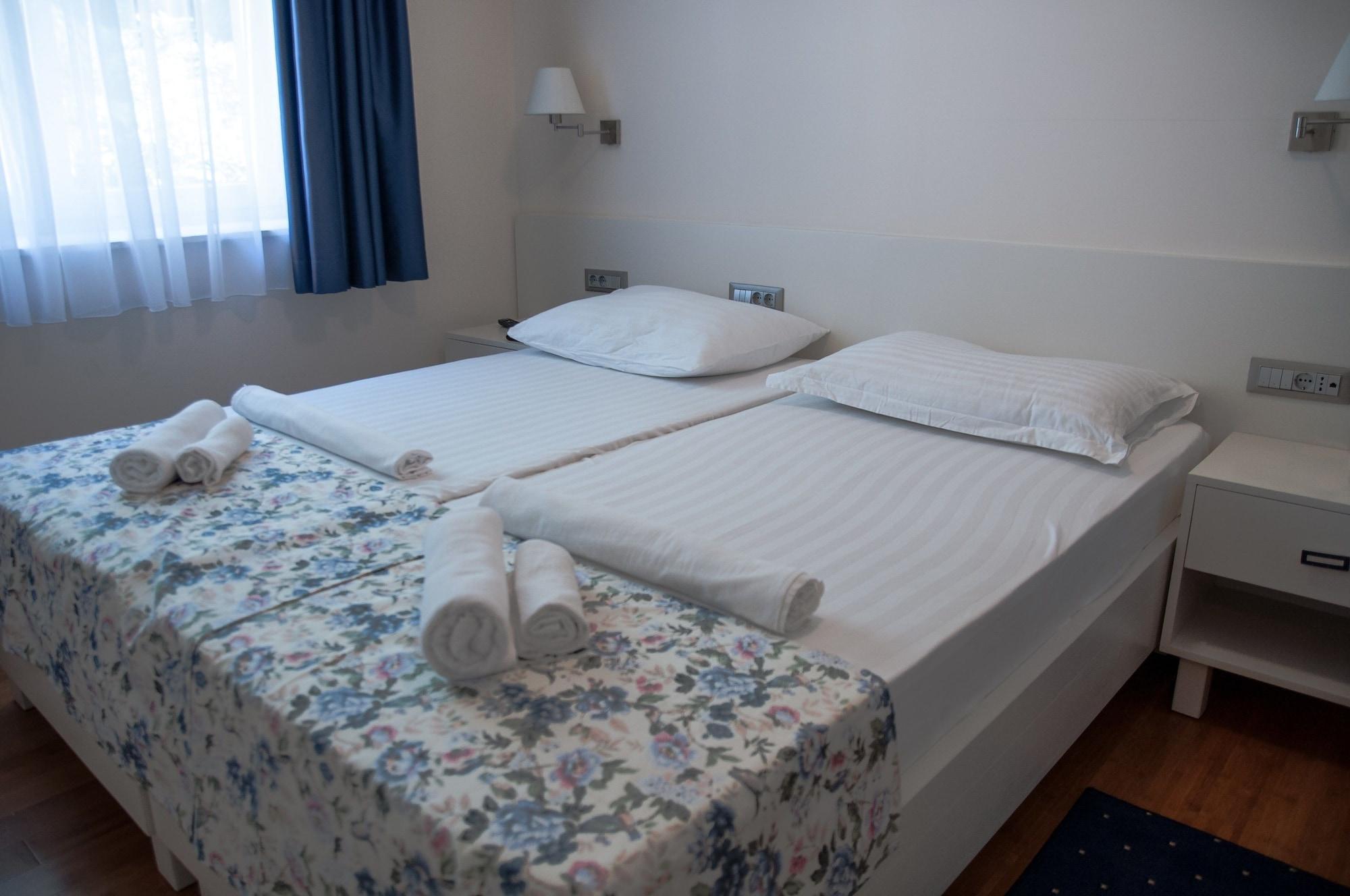 Hotel Pleter Mimice Exterior foto
