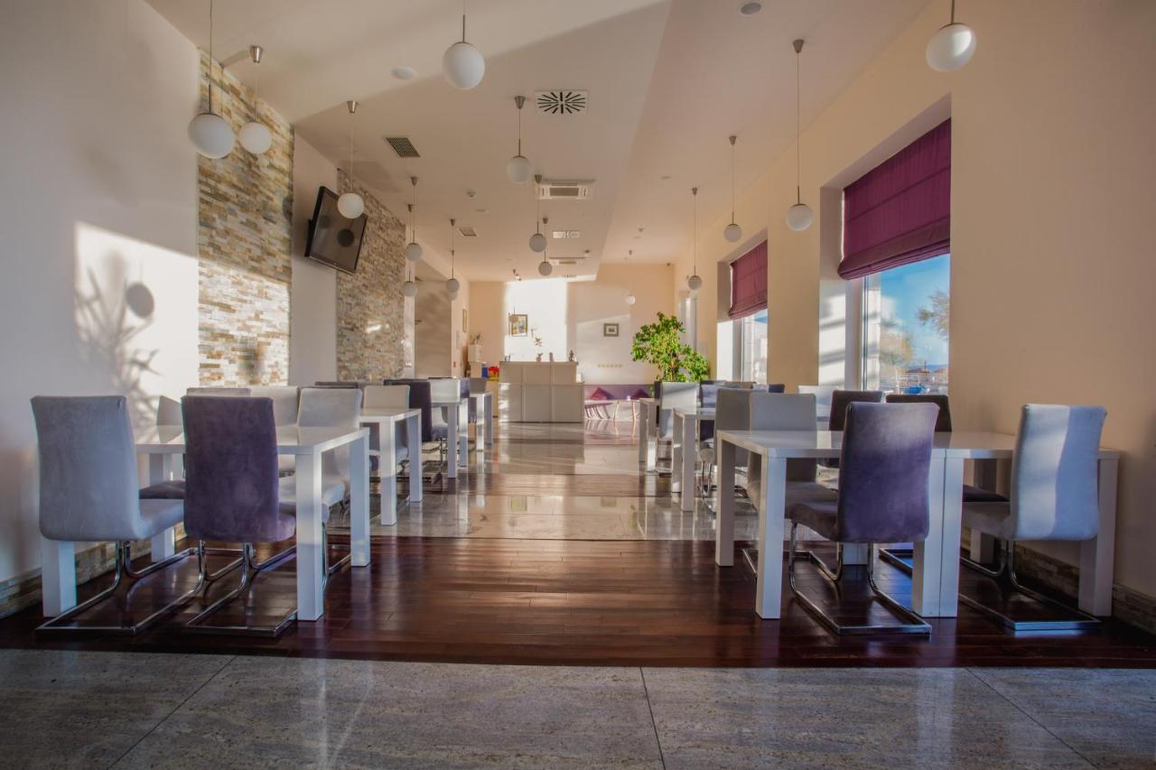 Hotel Pleter Mimice Exterior foto