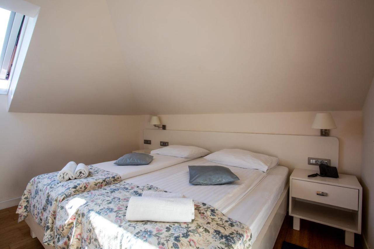 Hotel Pleter Mimice Exterior foto
