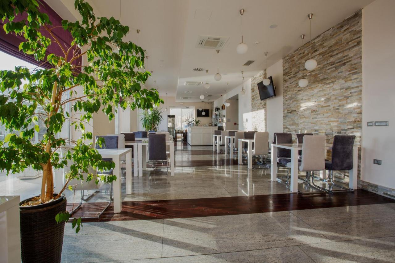 Hotel Pleter Mimice Exterior foto
