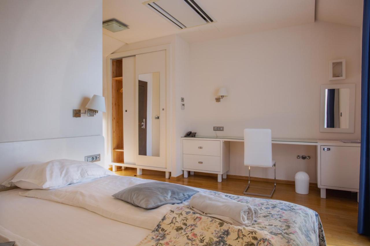 Hotel Pleter Mimice Exterior foto