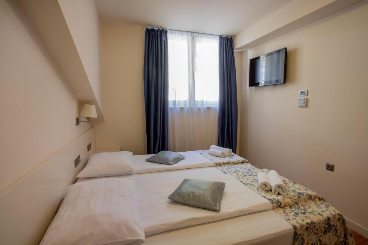 Hotel Pleter Mimice Exterior foto